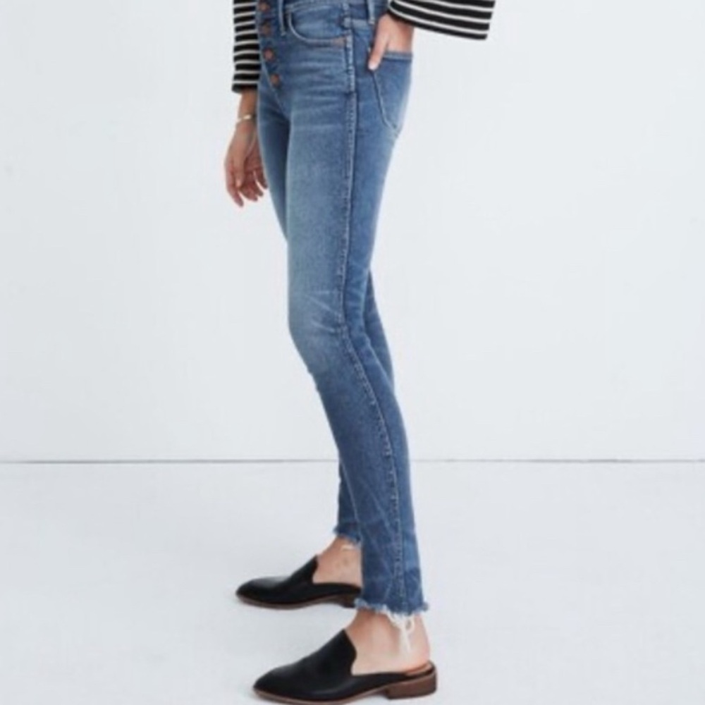 Madewell Cropped Ankle Jeans in Classic Blue